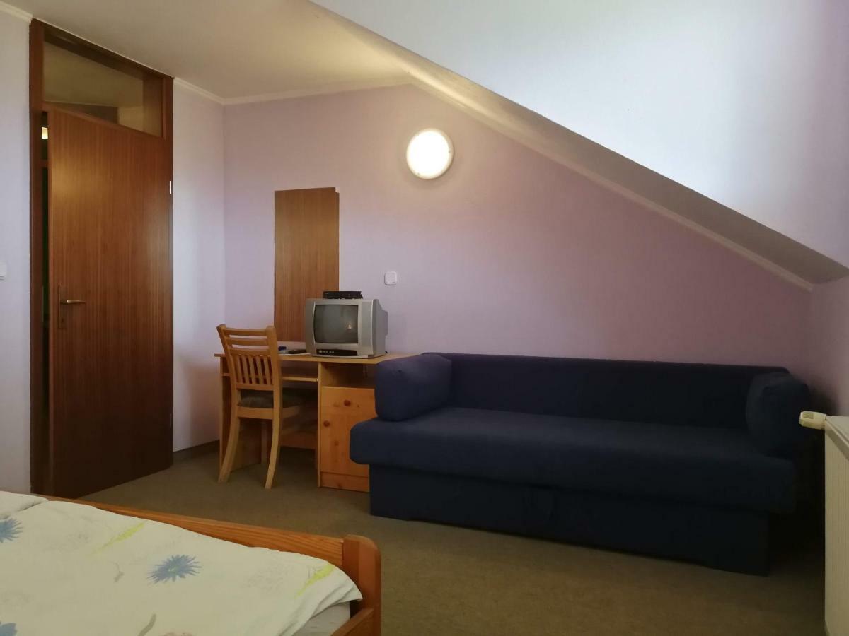 Kavana I Sobe Monika Hotel Grabrovnik Exterior foto